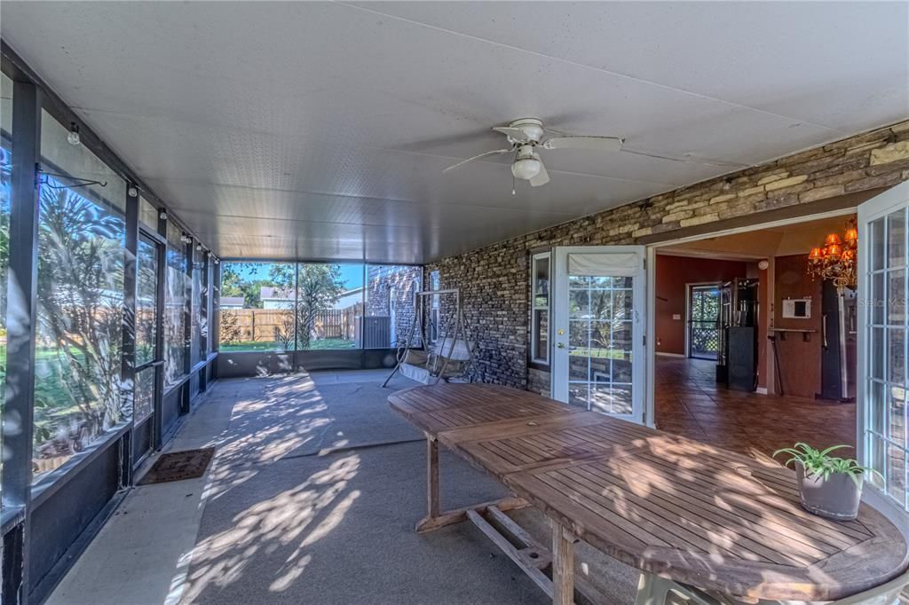 На продажу: $630,000 (4 спален, 2 ванн, 2498 Квадратных фут)