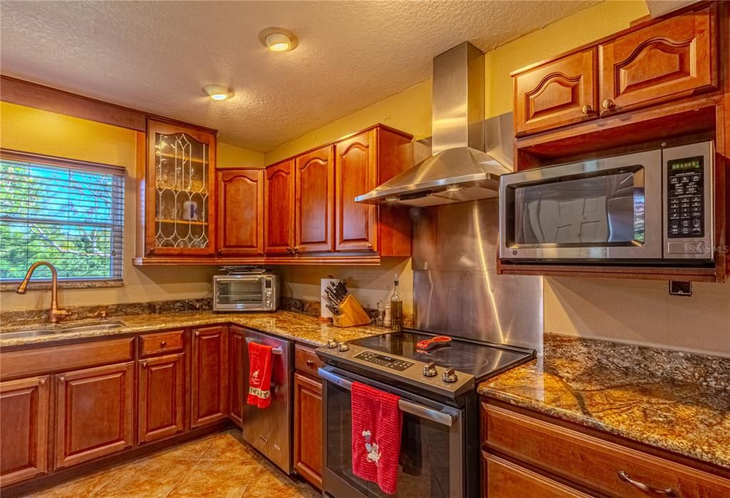 На продажу: $630,000 (4 спален, 2 ванн, 2498 Квадратных фут)