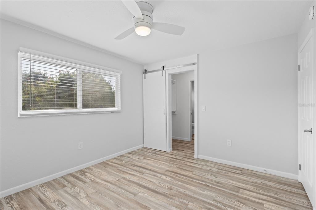 For Sale: $199,000 (2 beds, 2 baths, 1044 Square Feet)