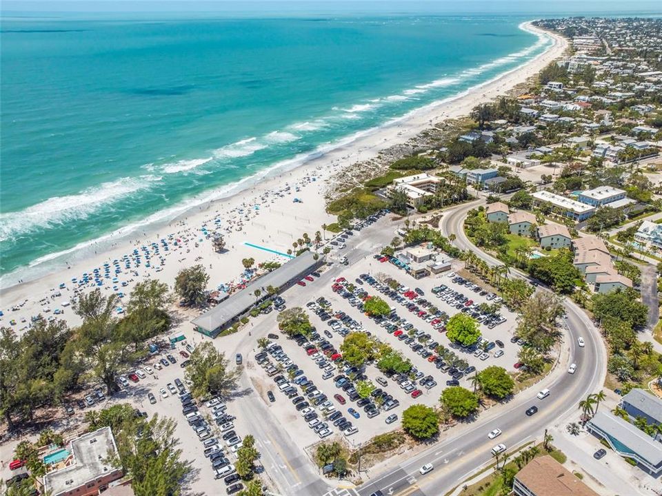 For Sale: $199,000 (2 beds, 2 baths, 1044 Square Feet)