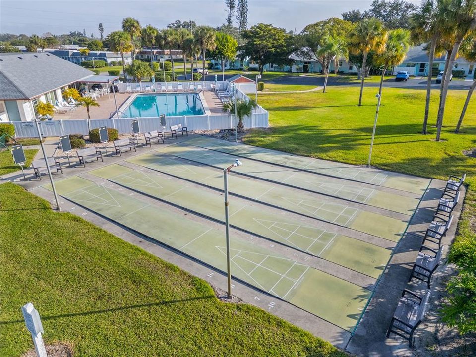 For Sale: $199,000 (2 beds, 2 baths, 1044 Square Feet)