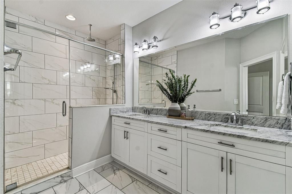 For Sale: $799,000 (3 beds, 2 baths, 2376 Square Feet)