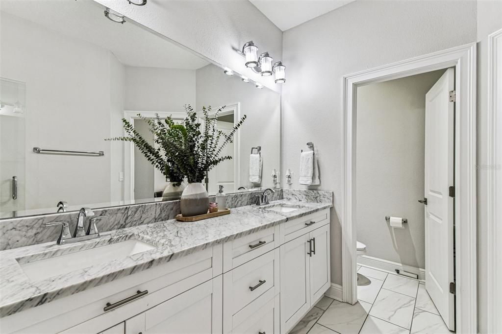 For Sale: $799,000 (3 beds, 2 baths, 2376 Square Feet)