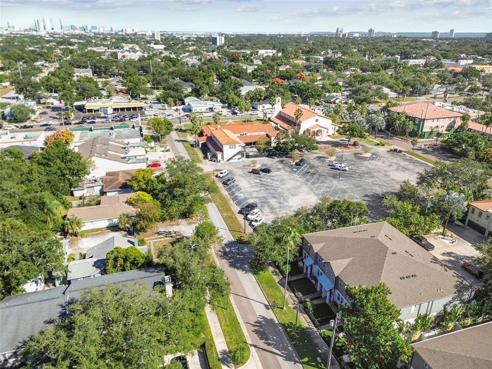 For Sale: $799,000 (3 beds, 2 baths, 2376 Square Feet)