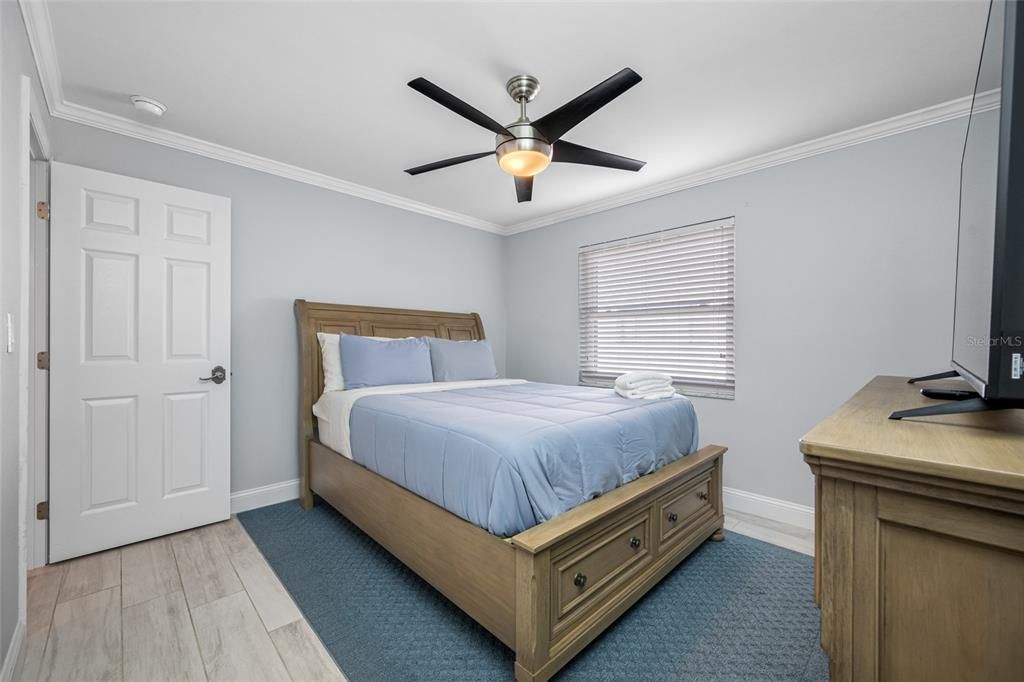 For Sale: $625,000 (4 beds, 2 baths, 1999 Square Feet)