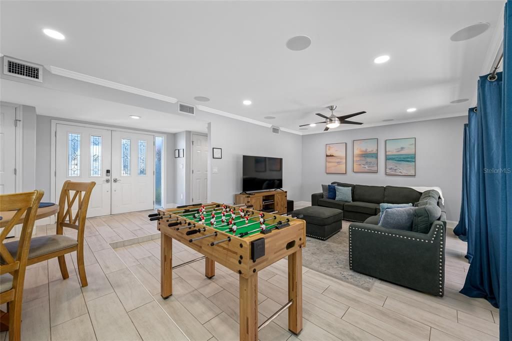 For Sale: $625,000 (4 beds, 2 baths, 1999 Square Feet)