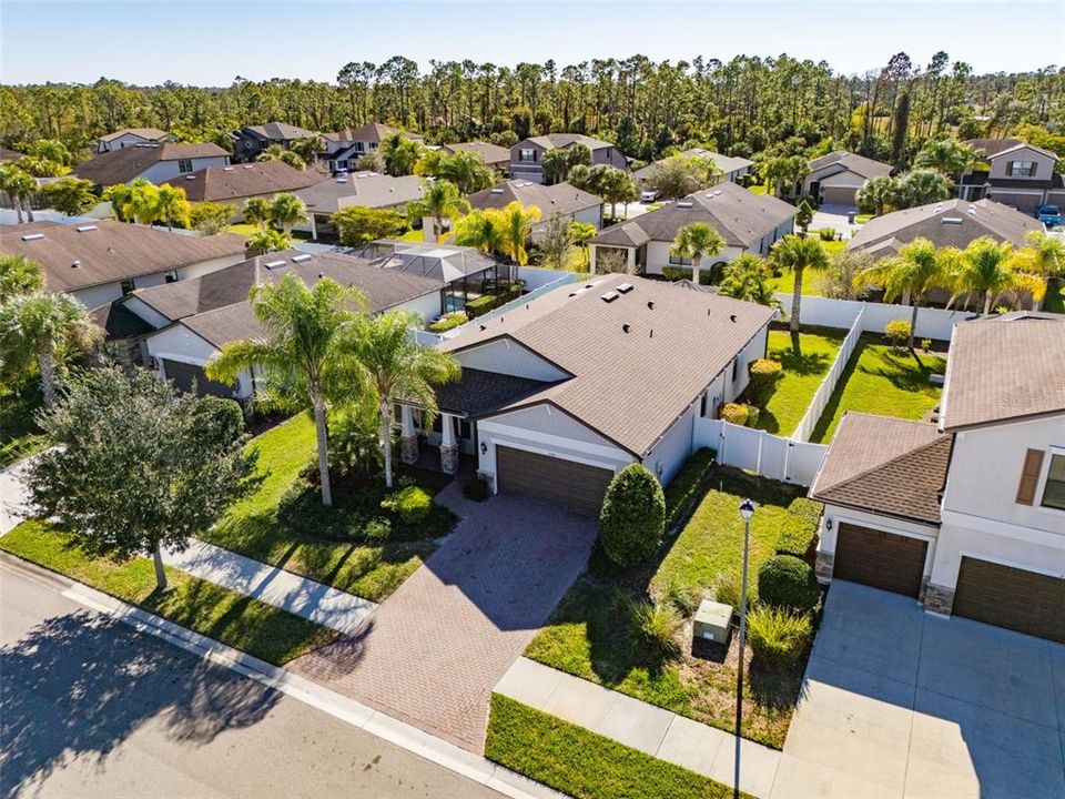 待售: $324,900 (4 贝兹, 3 浴室, 1955 平方英尺)