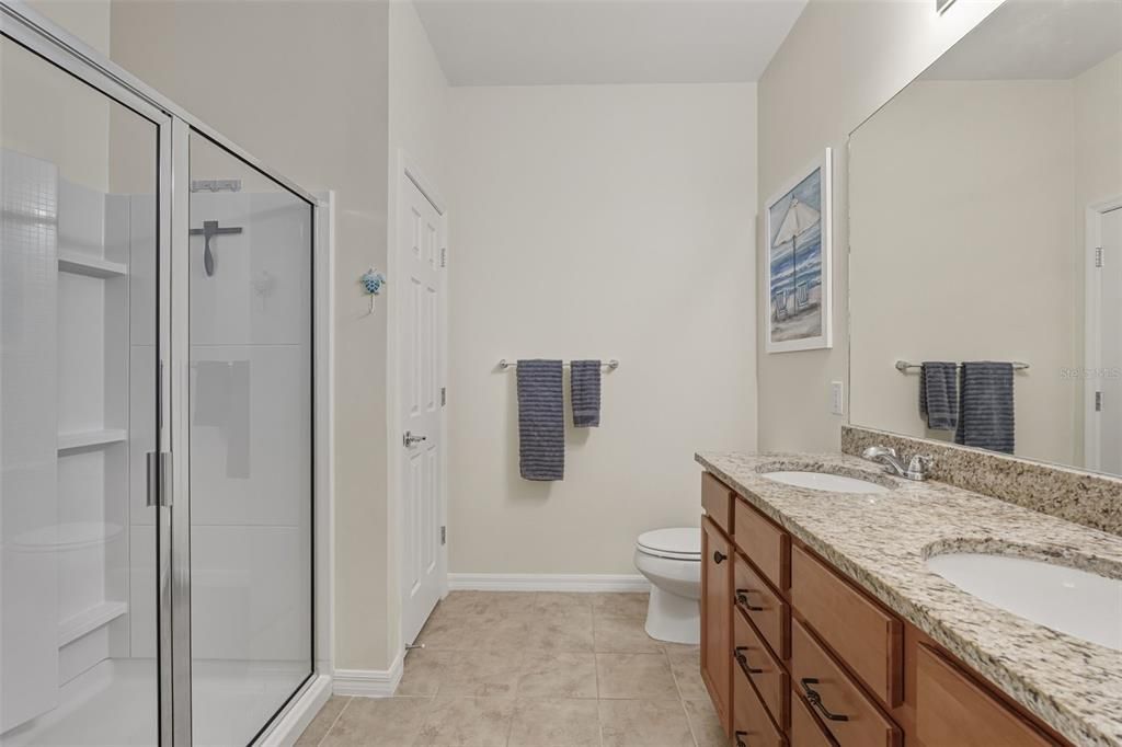 待售: $324,900 (4 贝兹, 3 浴室, 1955 平方英尺)