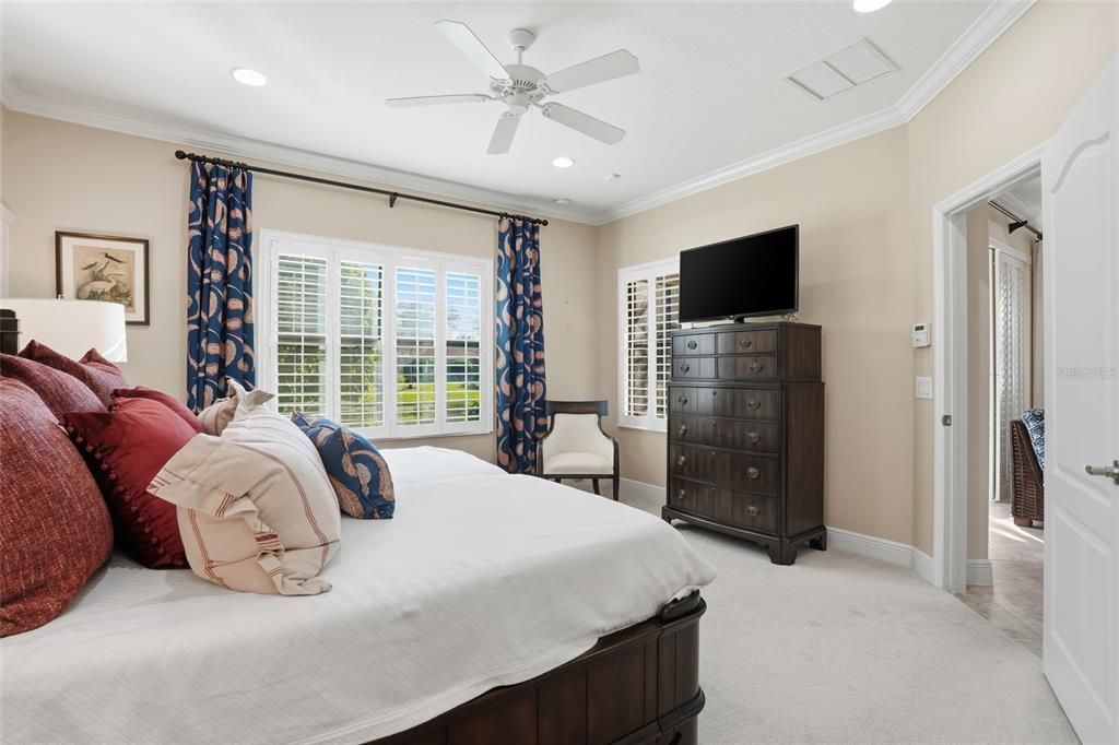 For Sale: $450,000 (2 beds, 2 baths, 1525 Square Feet)