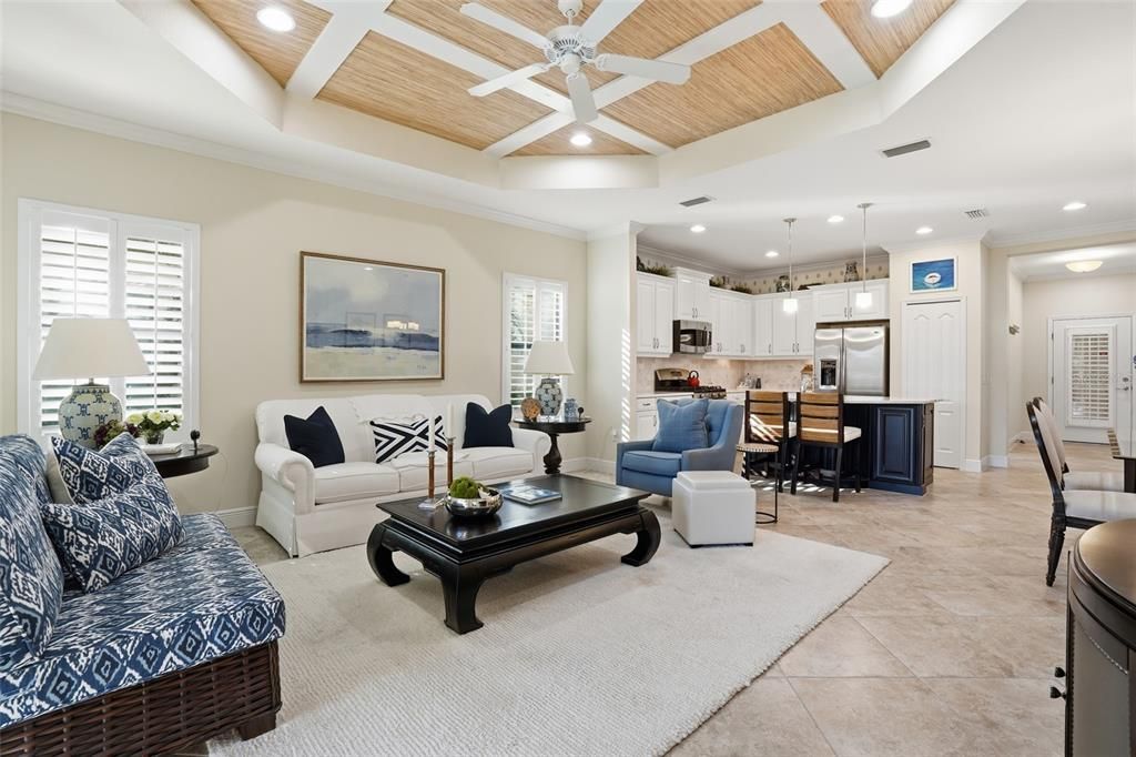 For Sale: $450,000 (2 beds, 2 baths, 1525 Square Feet)