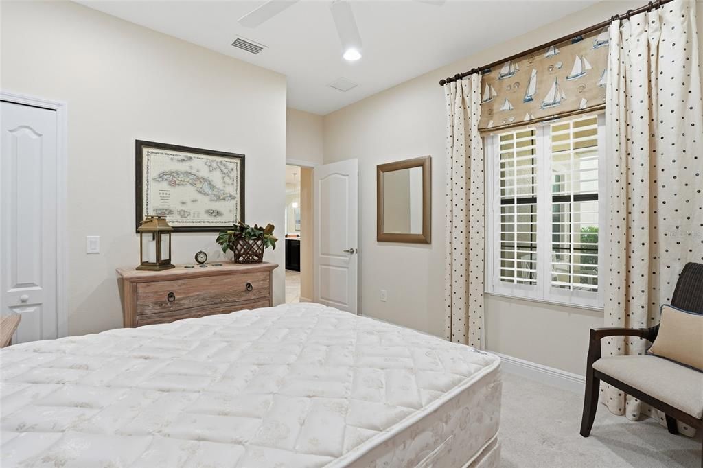 For Sale: $450,000 (2 beds, 2 baths, 1525 Square Feet)