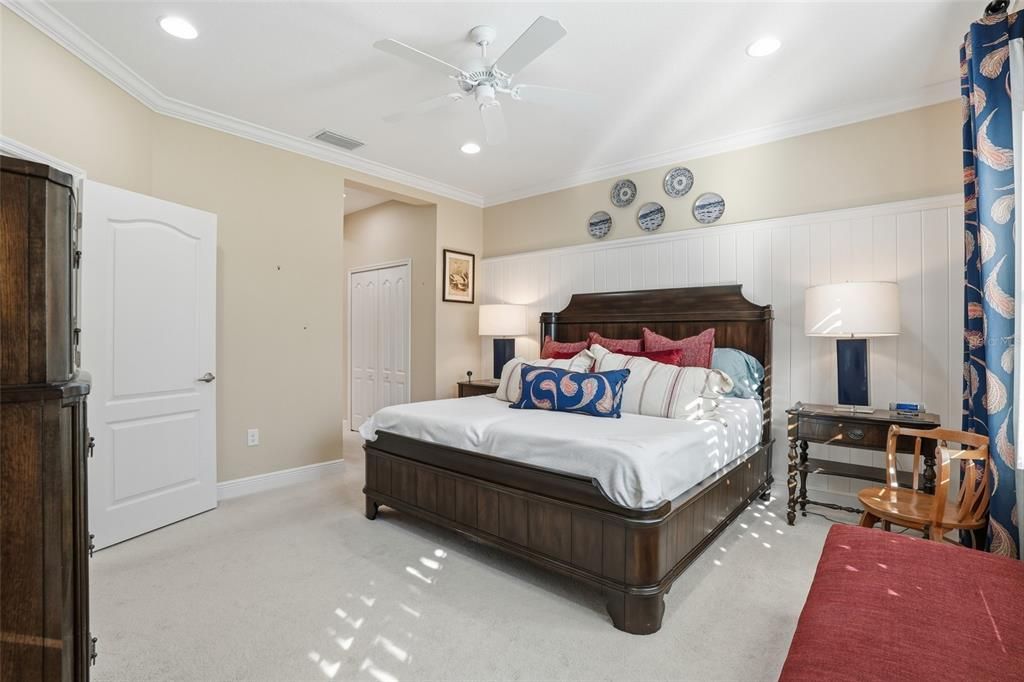 For Sale: $450,000 (2 beds, 2 baths, 1525 Square Feet)