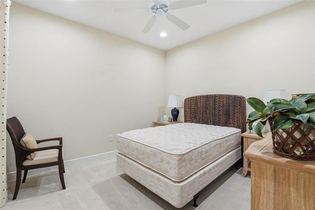 For Sale: $450,000 (2 beds, 2 baths, 1525 Square Feet)