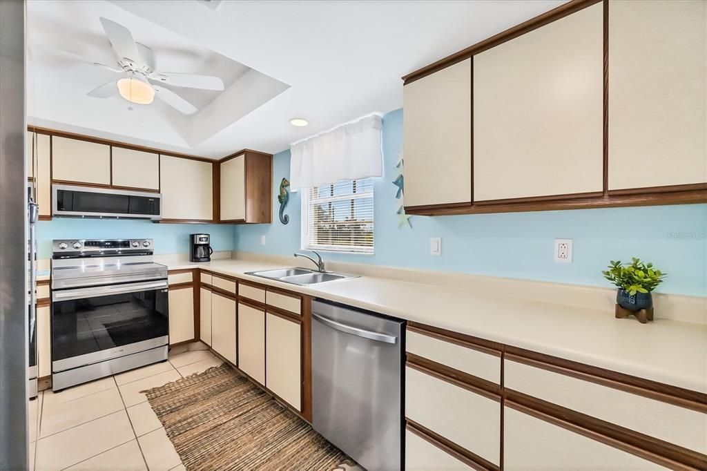 En Venta: $169,000 (2 camas, 2 baños, 1056 Pies cuadrados)