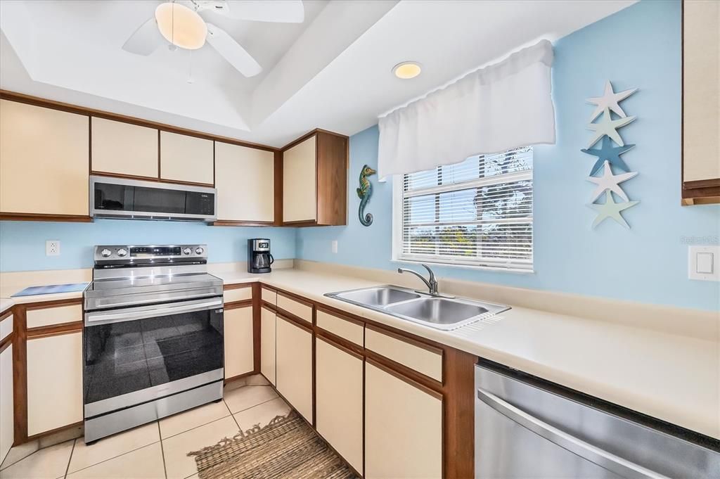 En Venta: $169,000 (2 camas, 2 baños, 1056 Pies cuadrados)