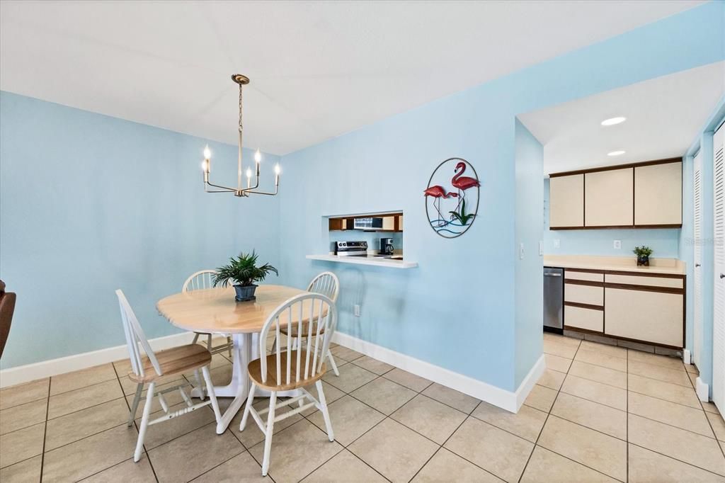 En Venta: $169,000 (2 camas, 2 baños, 1056 Pies cuadrados)