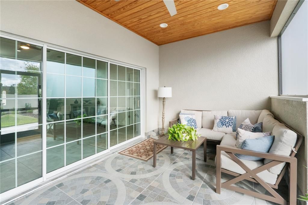 En Venta: $469,900 (4 camas, 3 baños, 2191 Pies cuadrados)