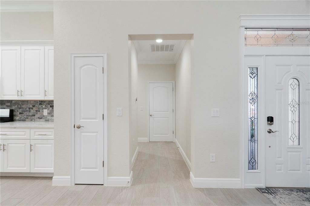 En Venta: $469,900 (4 camas, 3 baños, 2191 Pies cuadrados)