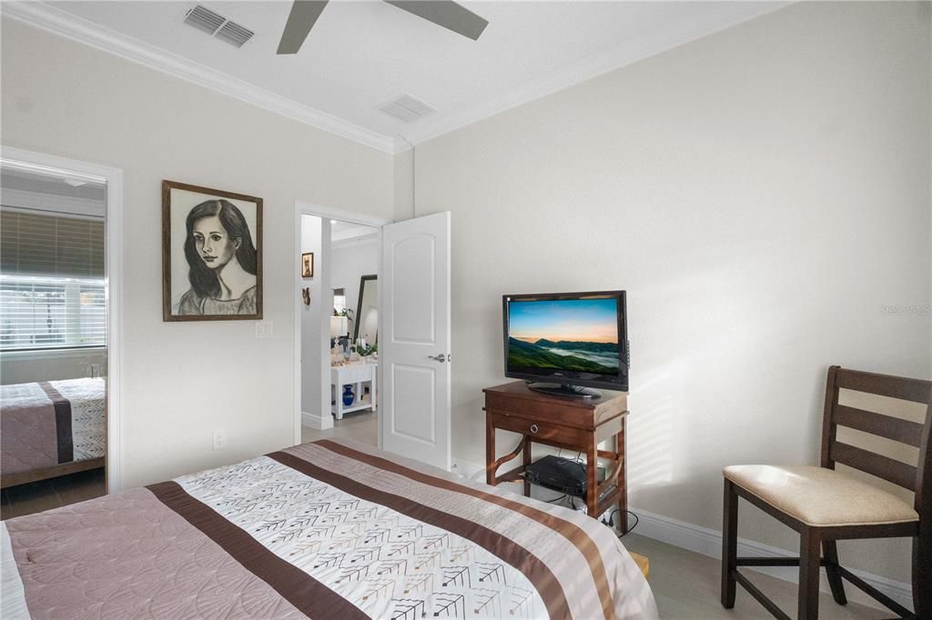 En Venta: $469,900 (4 camas, 3 baños, 2191 Pies cuadrados)