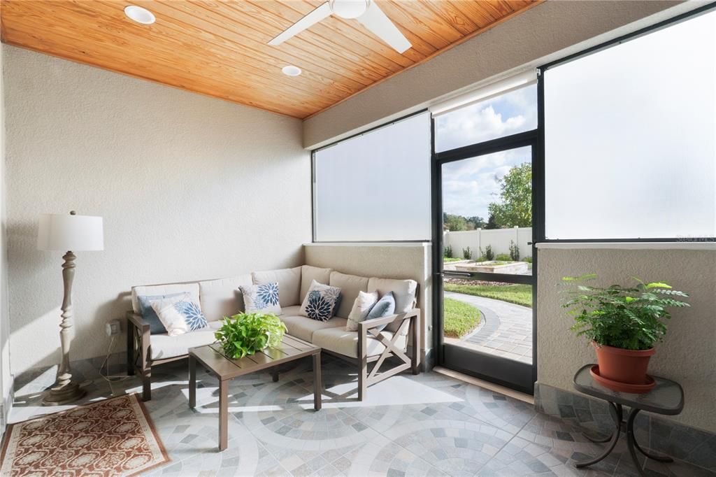 En Venta: $469,900 (4 camas, 3 baños, 2191 Pies cuadrados)