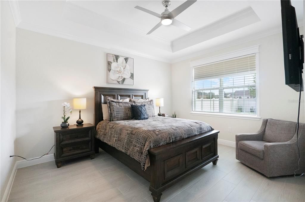 En Venta: $469,900 (4 camas, 3 baños, 2191 Pies cuadrados)