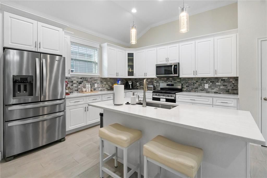 En Venta: $469,900 (4 camas, 3 baños, 2191 Pies cuadrados)