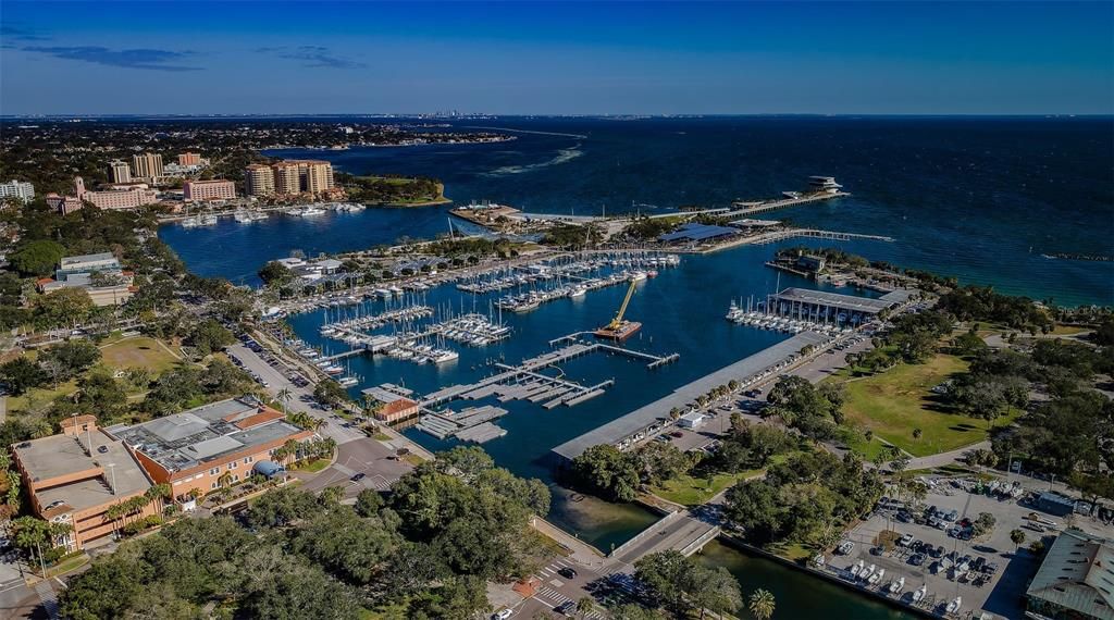 出租: $2,999 (4 贝兹, 2 浴室, 1566 平方英尺)