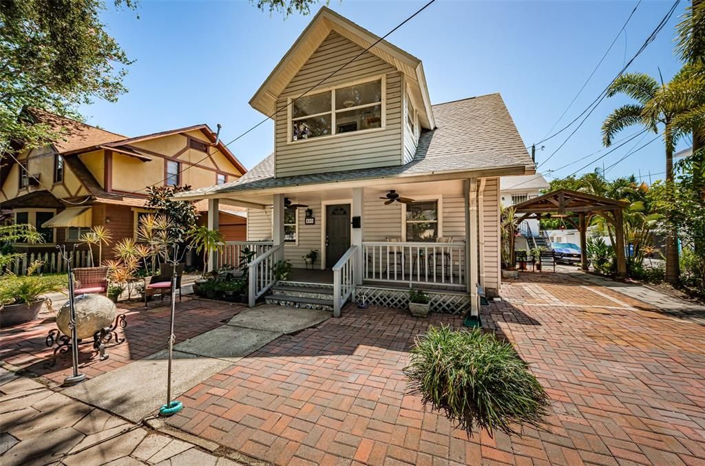 出租: $2,999 (4 贝兹, 2 浴室, 1566 平方英尺)