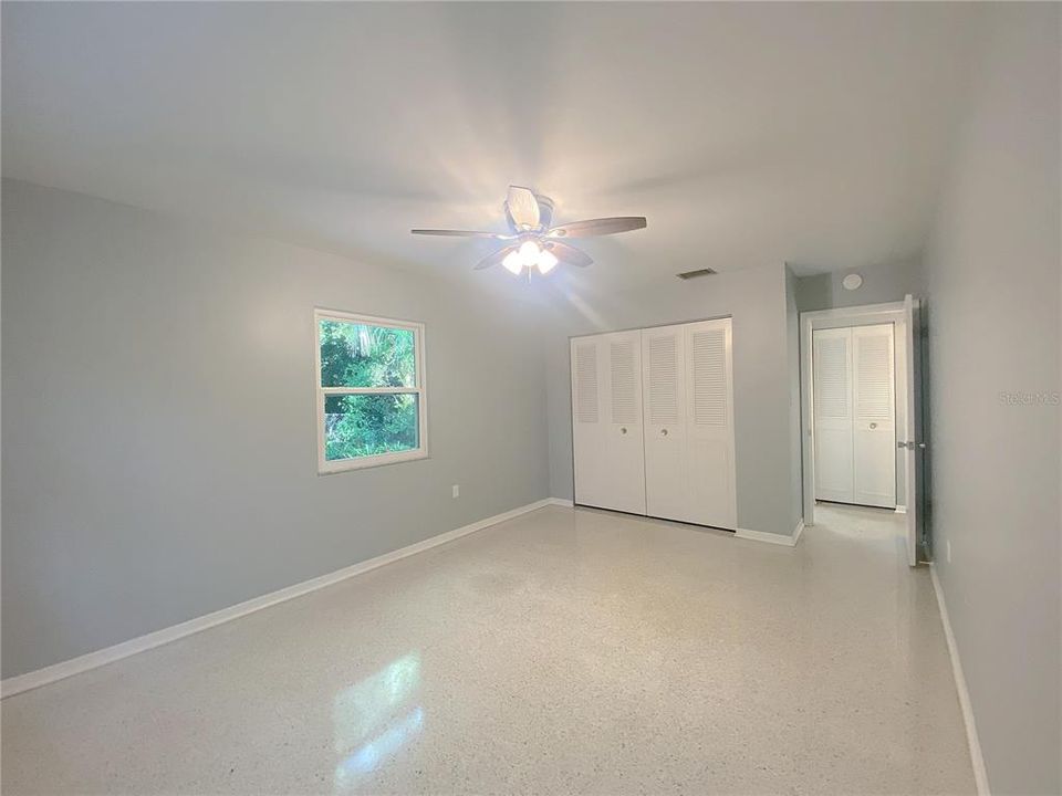 For Rent: $1,500 (2 beds, 1 baths, 1052 Square Feet)