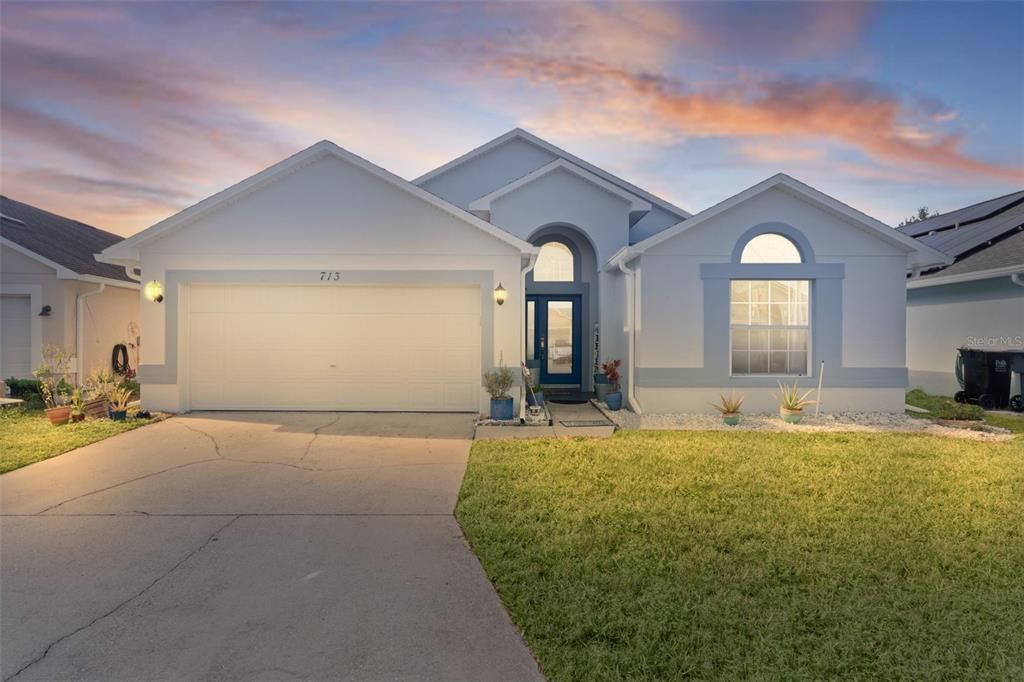 For Sale: $384,900 (4 beds, 3 baths, 1822 Square Feet)