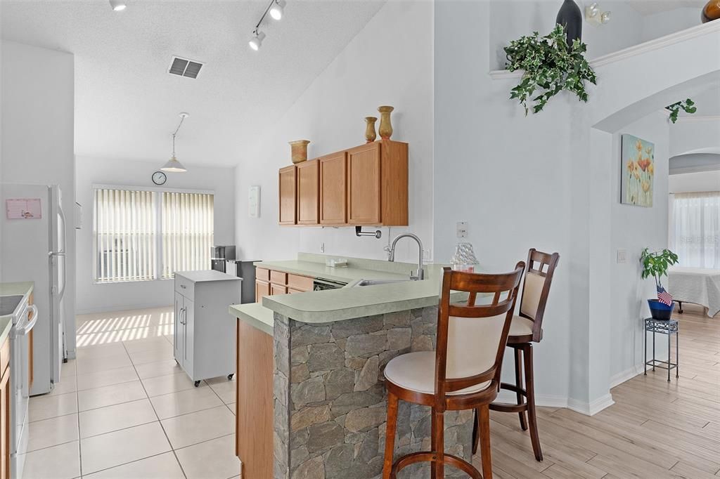 For Sale: $384,900 (4 beds, 3 baths, 1822 Square Feet)