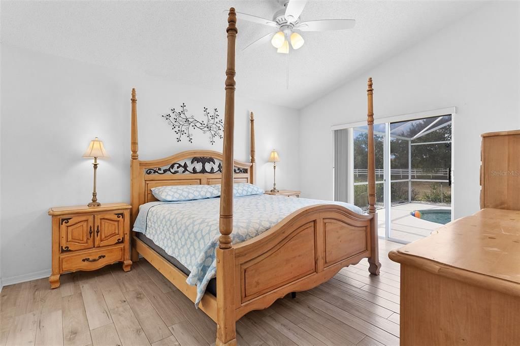 For Sale: $384,900 (4 beds, 3 baths, 1822 Square Feet)