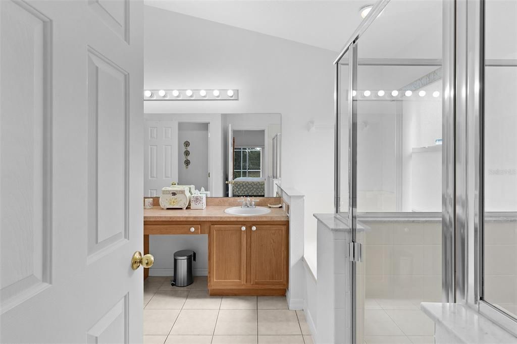 For Sale: $384,900 (4 beds, 3 baths, 1822 Square Feet)