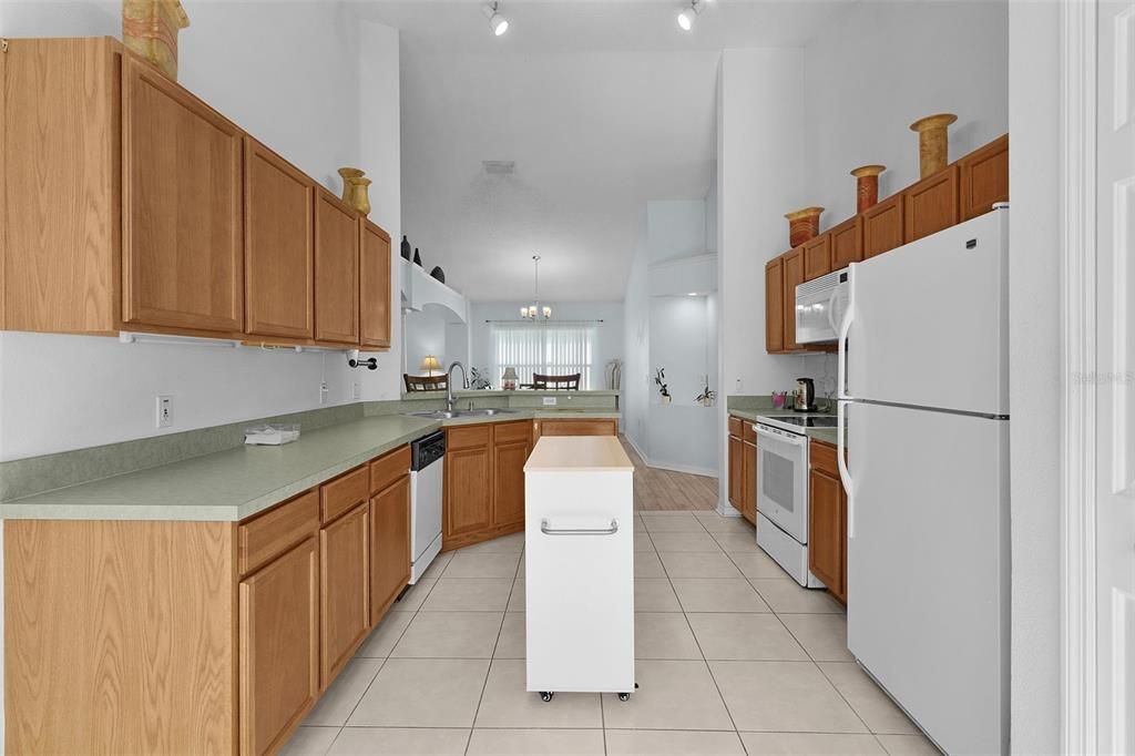 For Sale: $384,900 (4 beds, 3 baths, 1822 Square Feet)