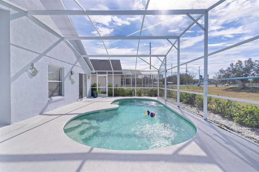 For Sale: $384,900 (4 beds, 3 baths, 1822 Square Feet)