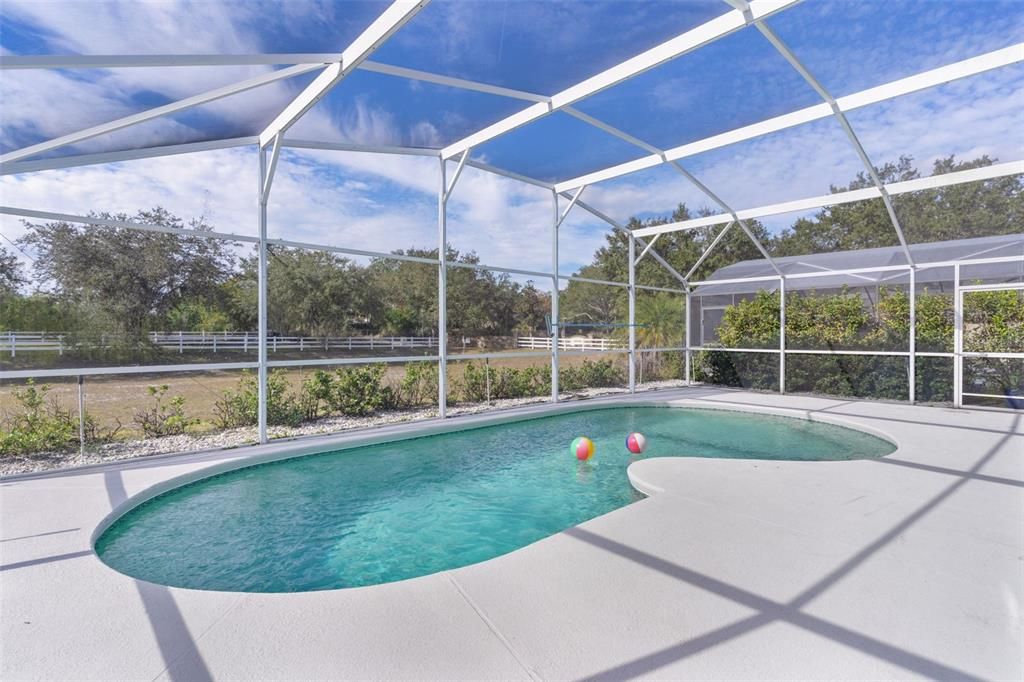 For Sale: $384,900 (4 beds, 3 baths, 1822 Square Feet)