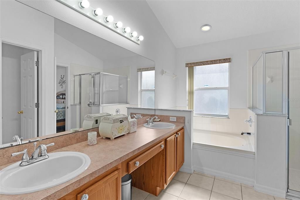 For Sale: $384,900 (4 beds, 3 baths, 1822 Square Feet)