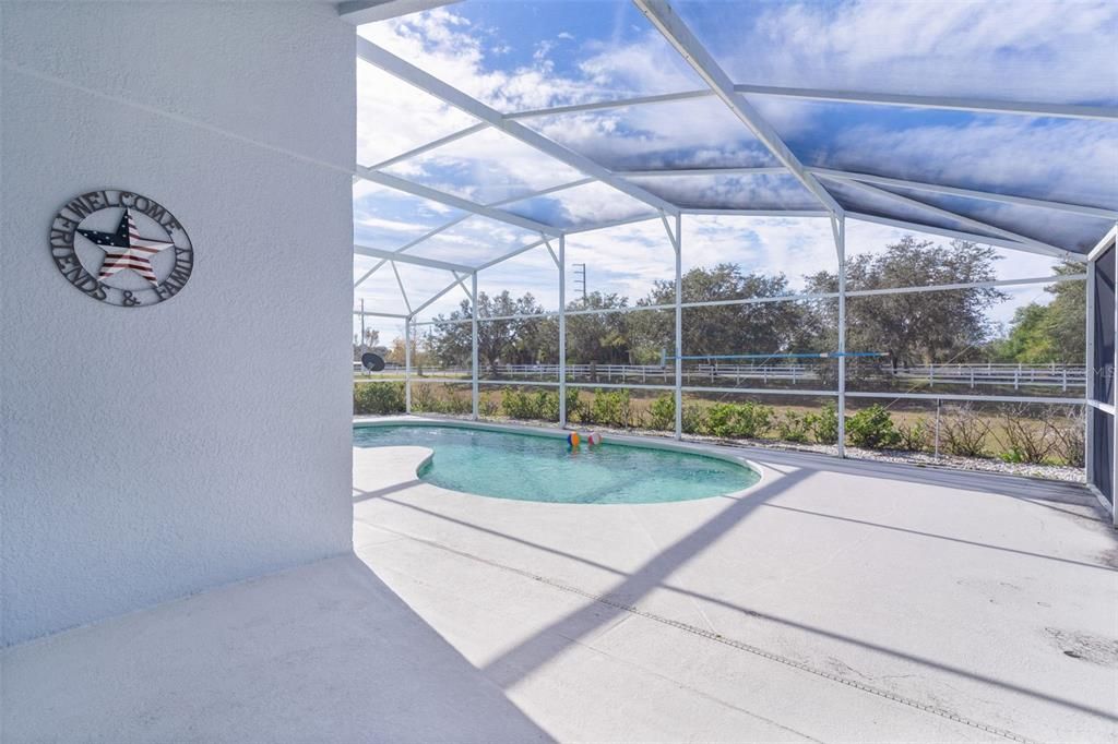 For Sale: $384,900 (4 beds, 3 baths, 1822 Square Feet)