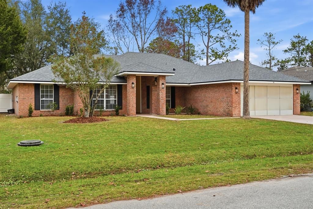 For Sale: $359,900 (4 beds, 2 baths, 2284 Square Feet)