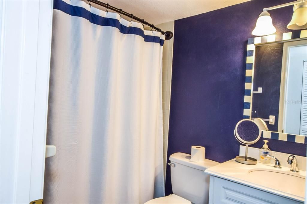 For Sale: $249,900 (2 beds, 2 baths, 1032 Square Feet)