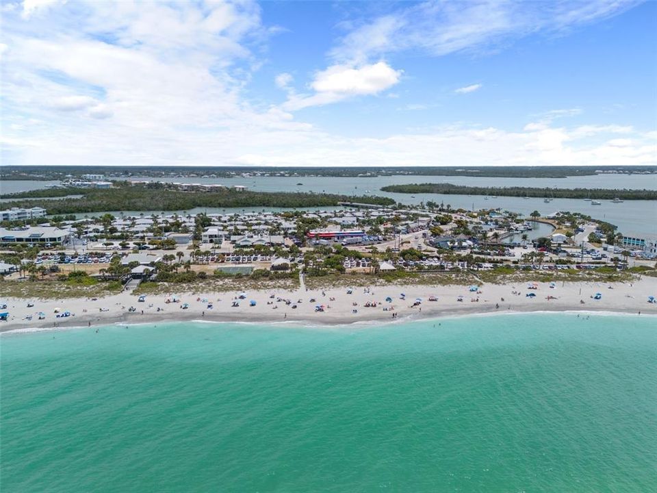 En Venta: $360,000 (3 camas, 2 baños, 1939 Pies cuadrados)