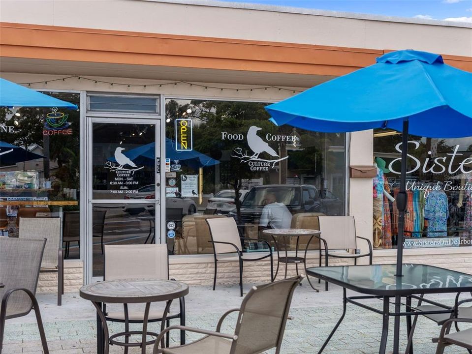 En Venta: $360,000 (3 camas, 2 baños, 1939 Pies cuadrados)