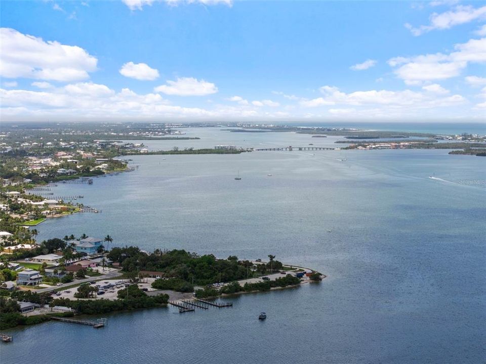 En Venta: $360,000 (3 camas, 2 baños, 1939 Pies cuadrados)