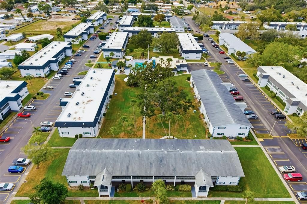 待售: $109,500 (2 贝兹, 1 浴室, 951 平方英尺)