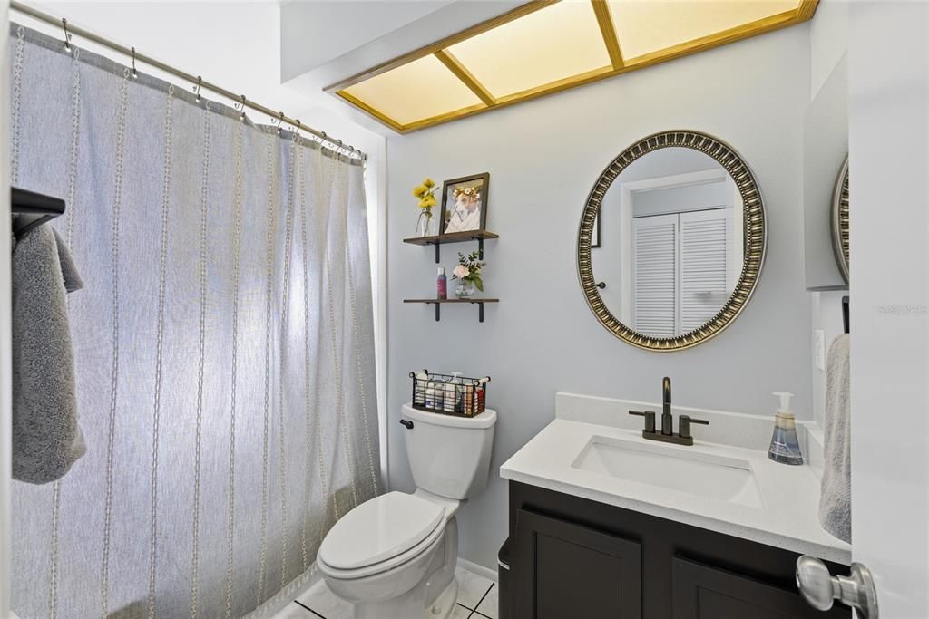 待售: $319,000 (2 贝兹, 2 浴室, 1200 平方英尺)