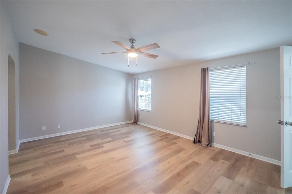 For Sale: $299,947 (3 beds, 2 baths, 2310 Square Feet)