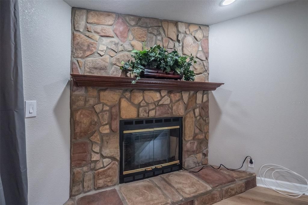 For Sale: $299,947 (3 beds, 2 baths, 2310 Square Feet)