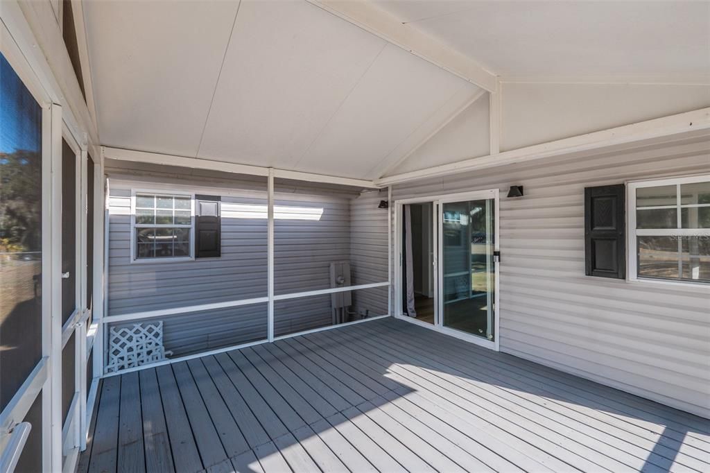 For Sale: $299,947 (3 beds, 2 baths, 2310 Square Feet)