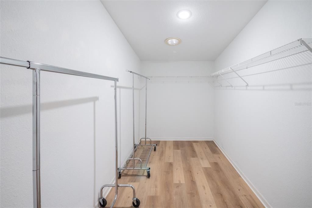 For Sale: $299,947 (3 beds, 2 baths, 2310 Square Feet)