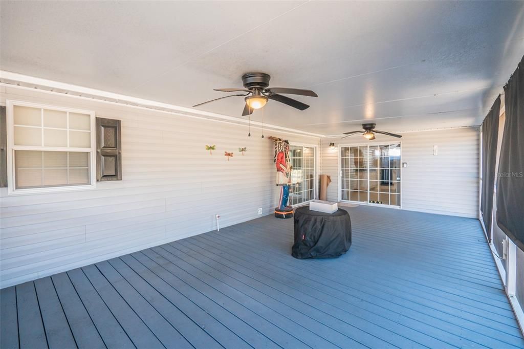 For Sale: $299,947 (3 beds, 2 baths, 2310 Square Feet)